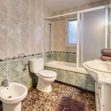 Sleeps 8 Pool Wifi Villa *