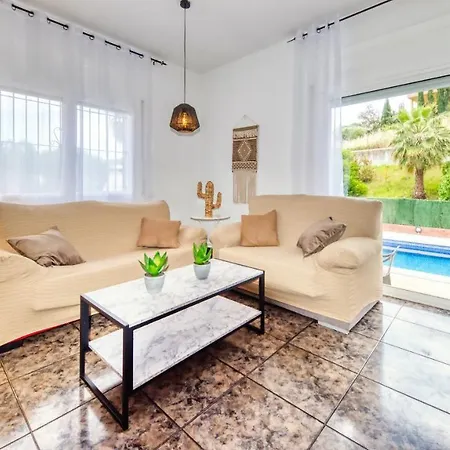 Sleeps 8 Pool Wifi Lloret de Mar